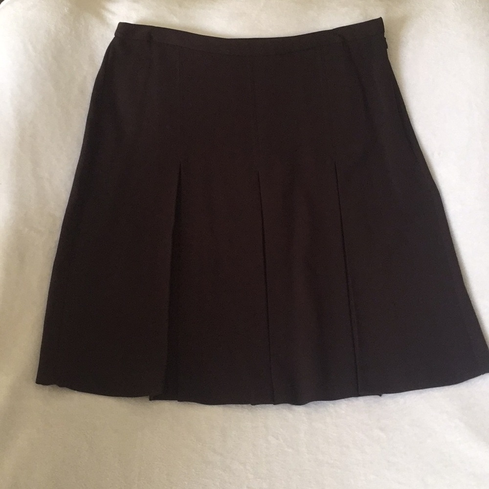 Brown pleated villager skirt